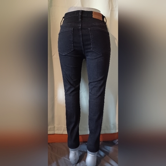 A Madewell Black Skinny Jeans - Picture 1 of 9
